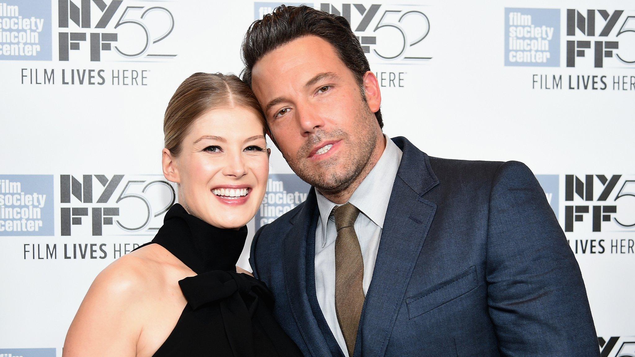 Rosamund Pike and Ben Affleck