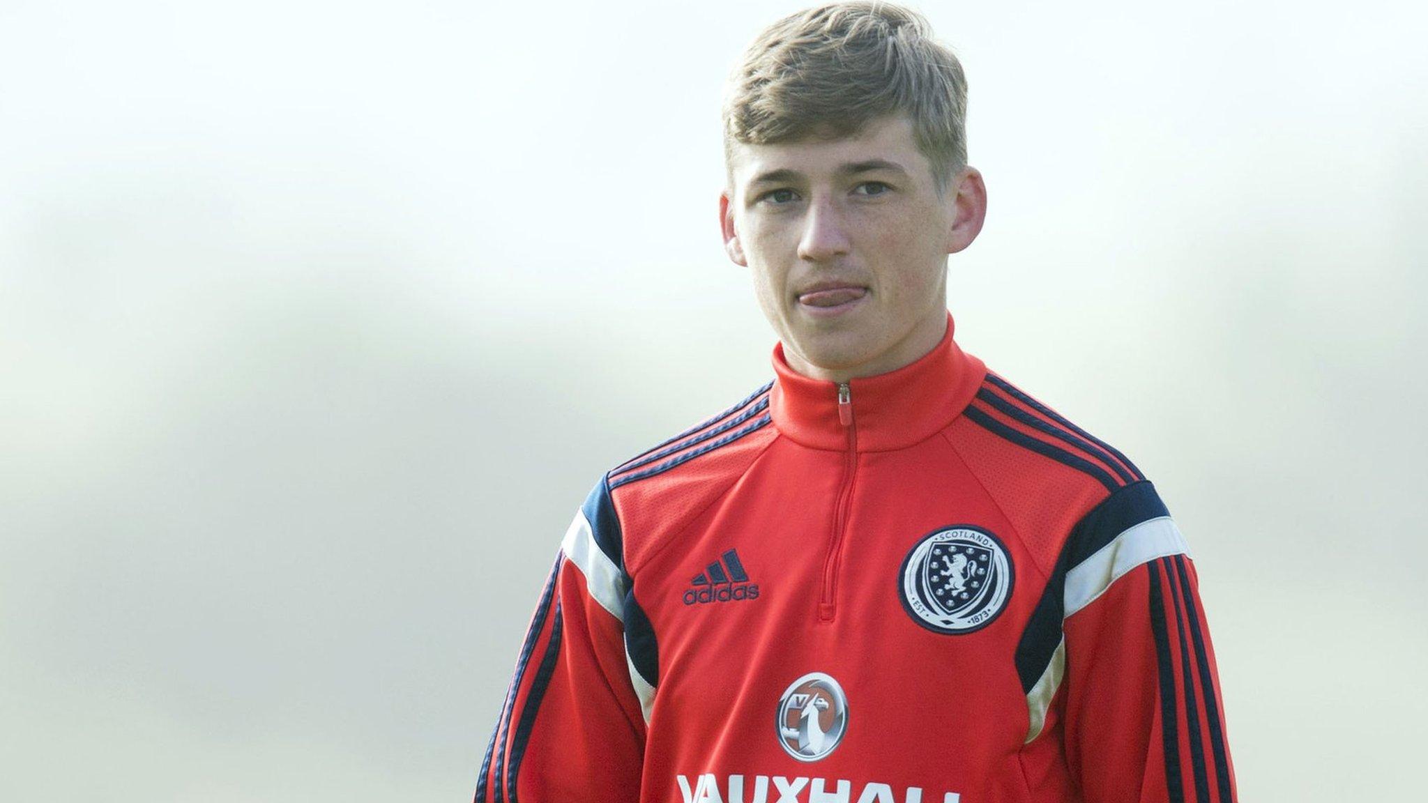 Ryan Gauld in training with Scotland