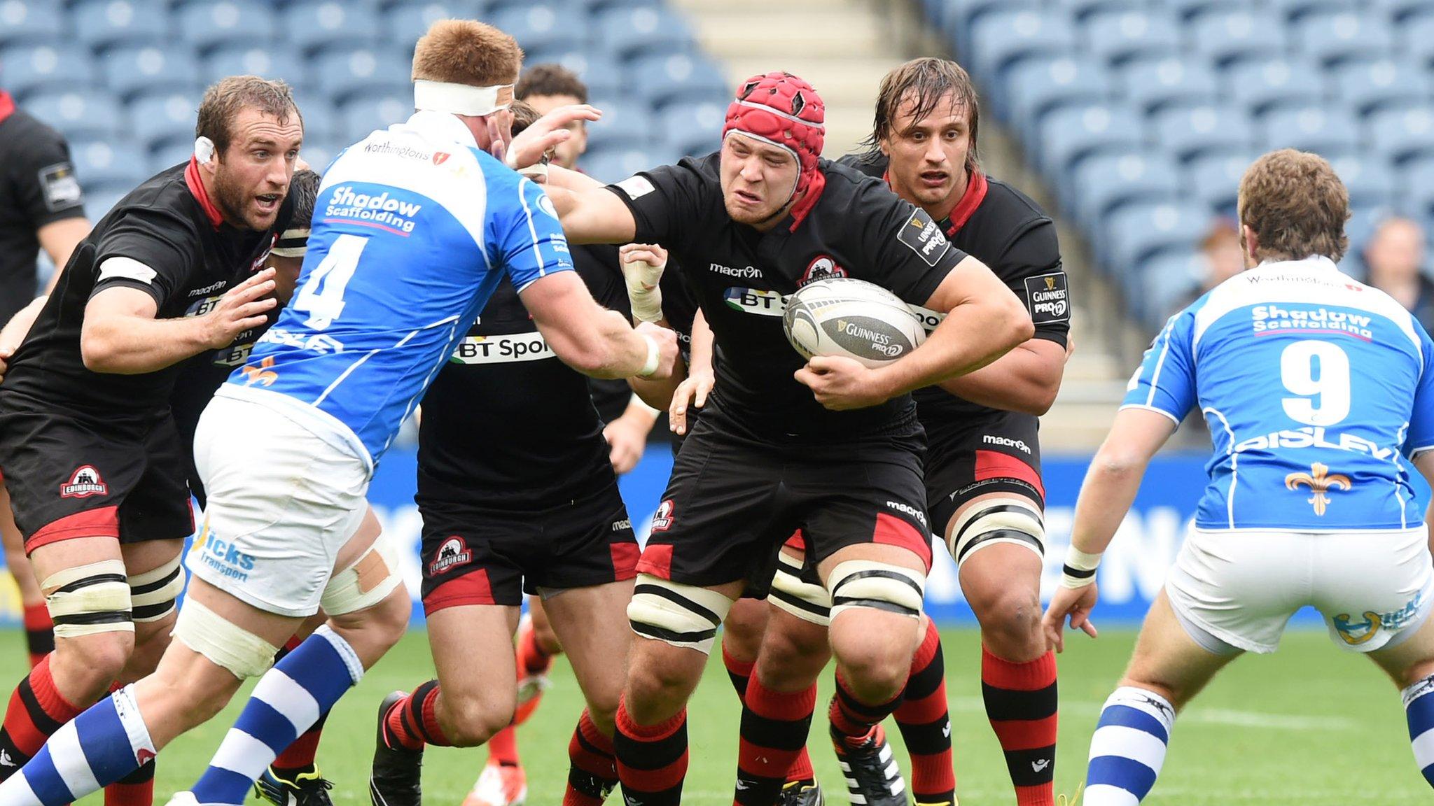 Edinburgh lock Grant Gilchrist rumbles forward