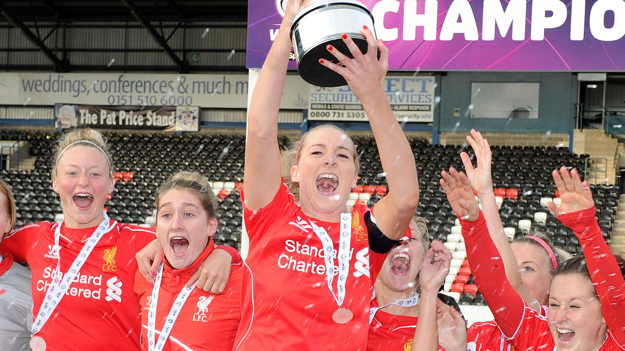 Liverpool celebrate winning th WSL title