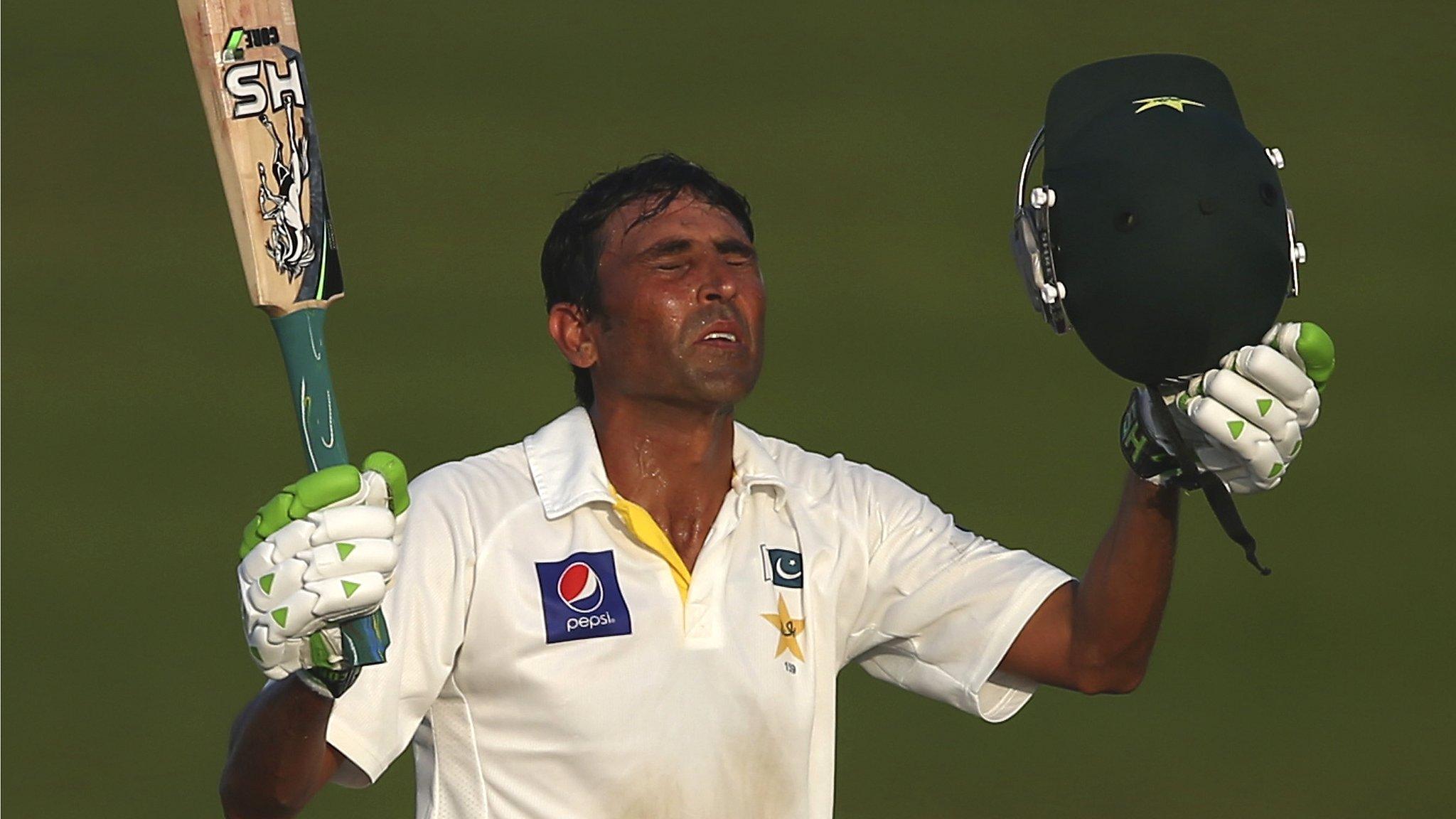 Pakistan's Younus Khan celebrates his century against Australia in Abu Dhabi