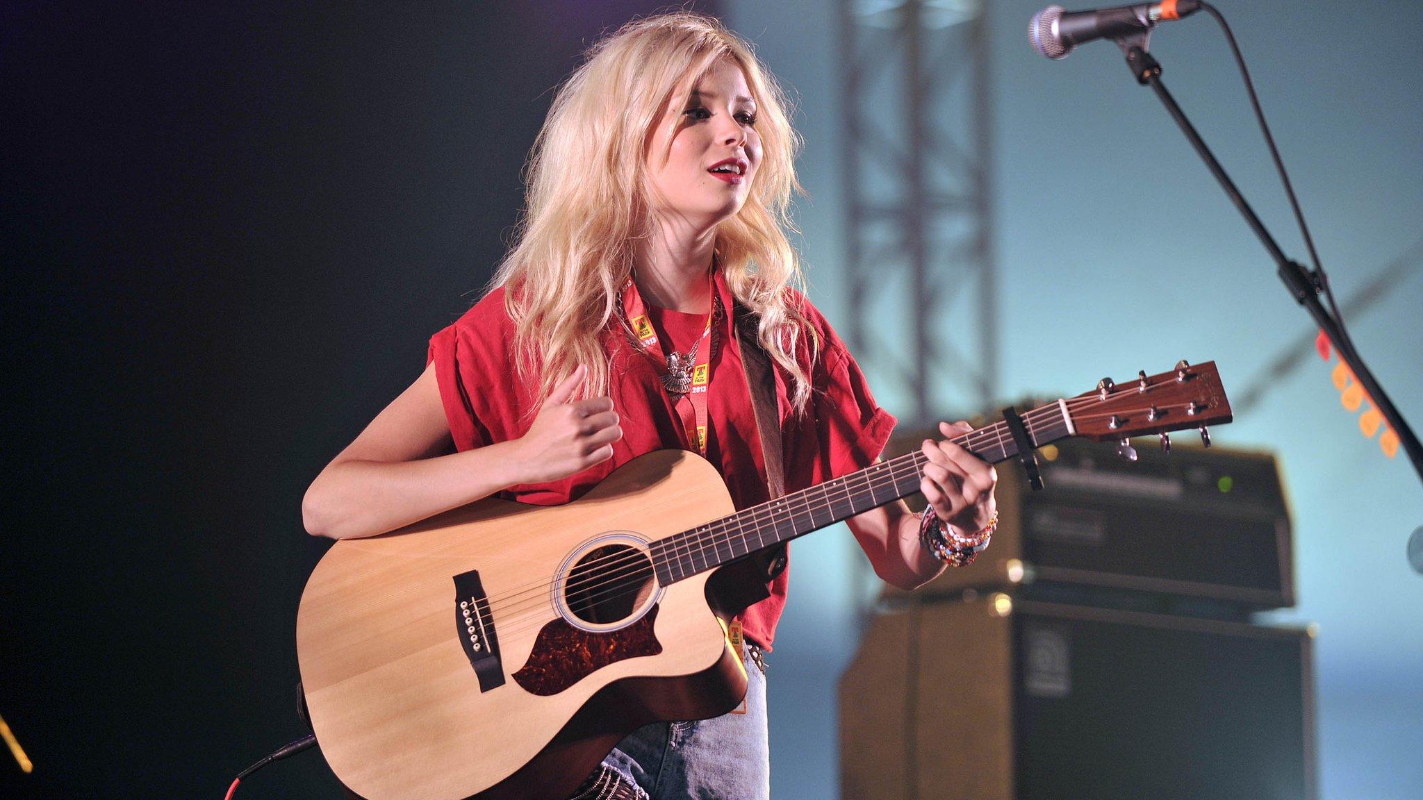 Nina Nesbitt