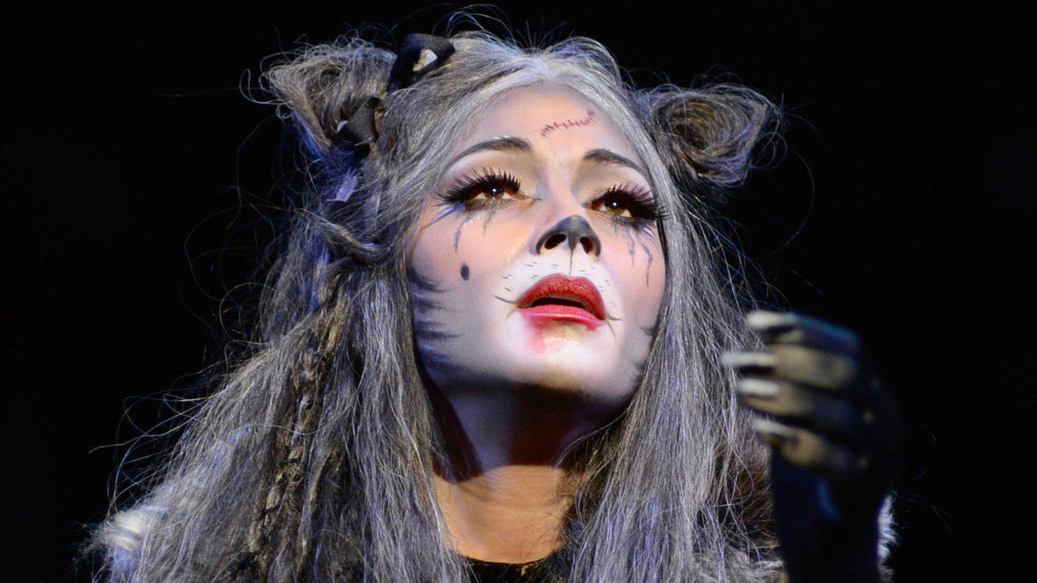 Nicole Scherzinger (Grizabella) in Cats at the London Palladium