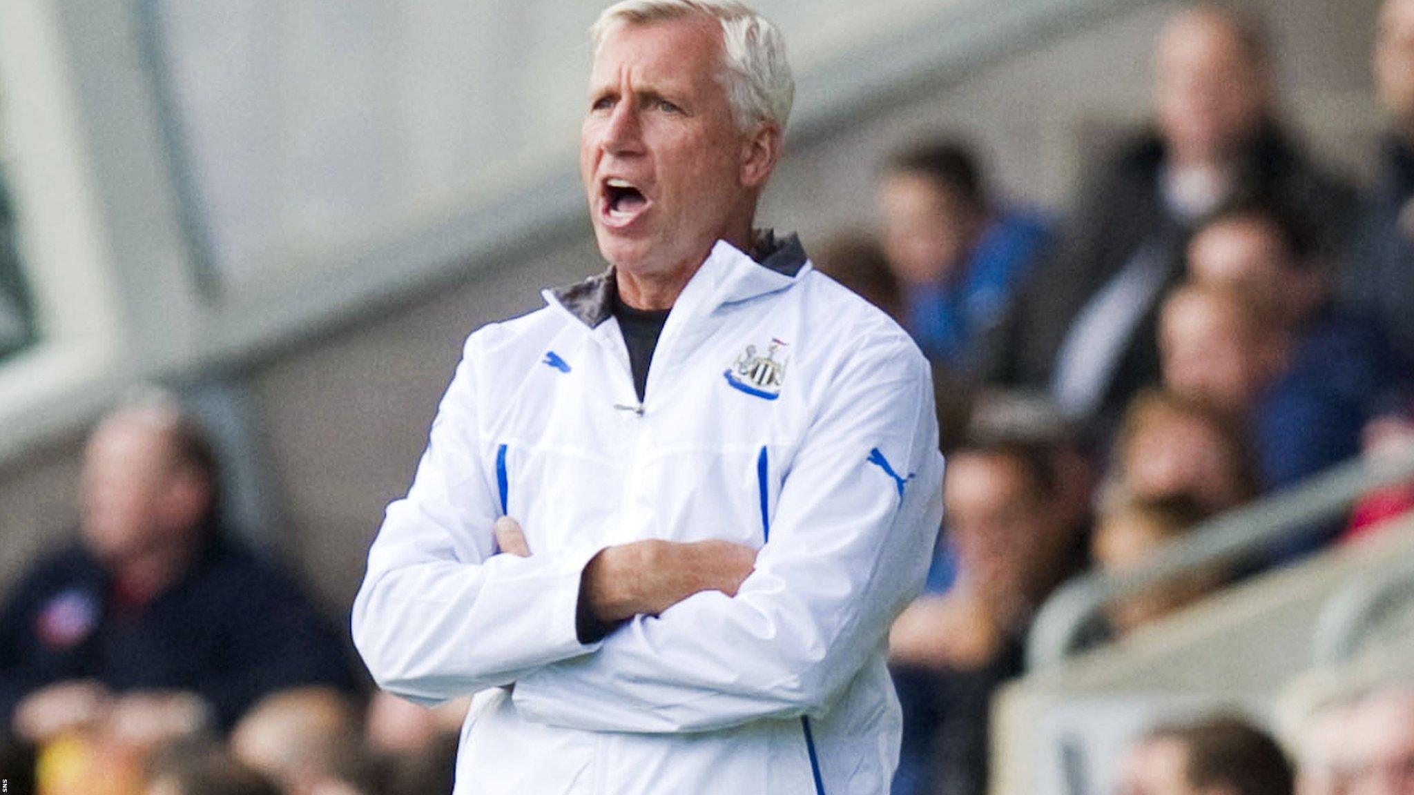 Newcastle United manager Alan Pardew