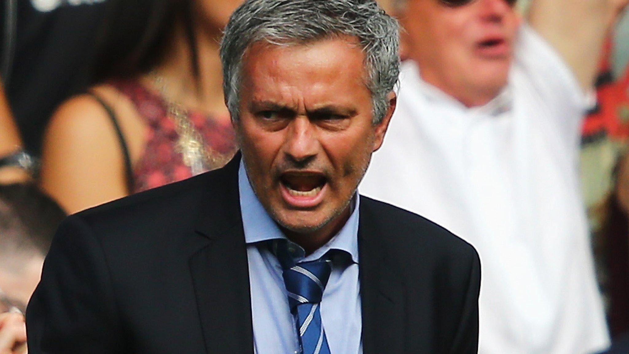 Chelsea manager Jose Mourinho celebrates a goal