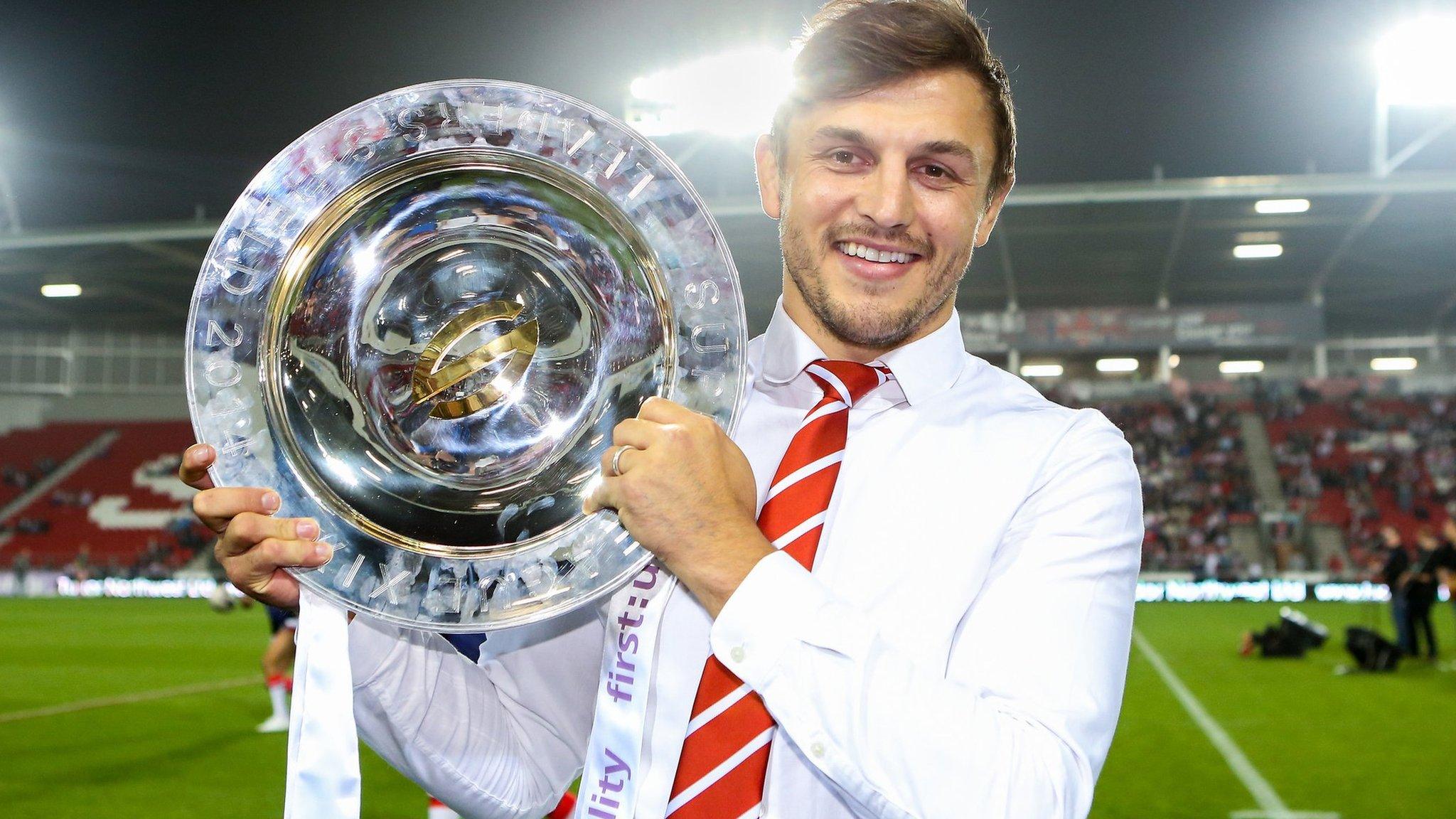 St Helens' Jon Wilkin with the League Leaders Shield