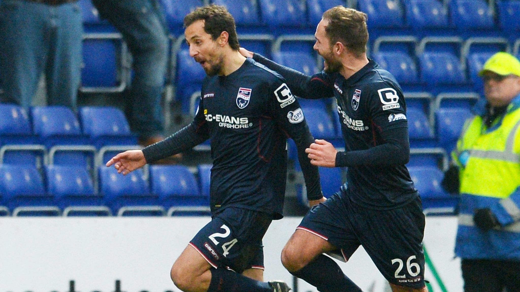 Raffaele De Vita (left) scored on his County debut