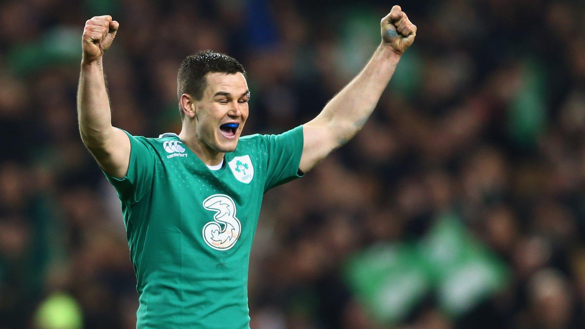 Johnny Sexton celebrates Ireland's victory