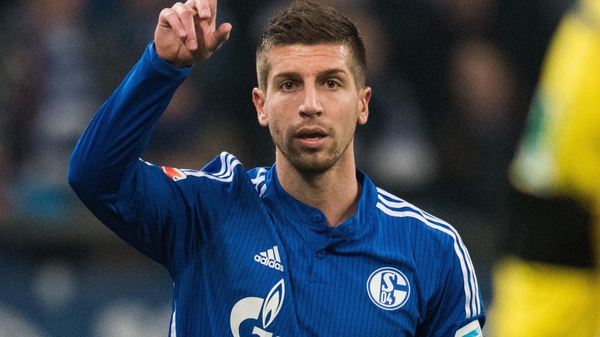 Matija Nastasic in action for Schalke