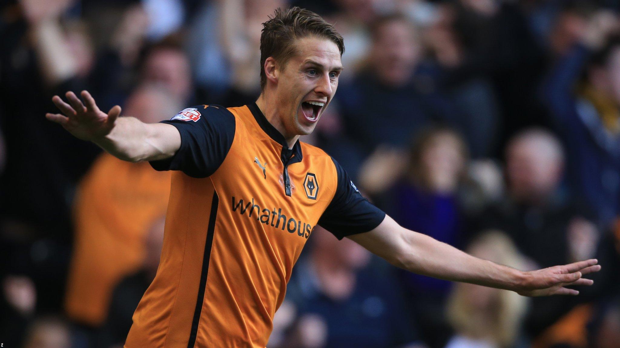 Wolves midfielder Dave Edwards