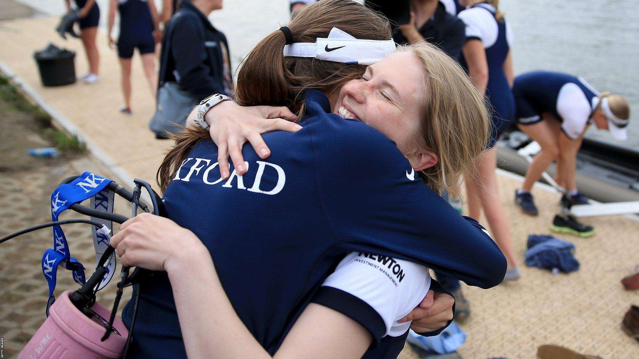 Oxford celebrate beating Cambridge in the 2014 Women's Boat Race