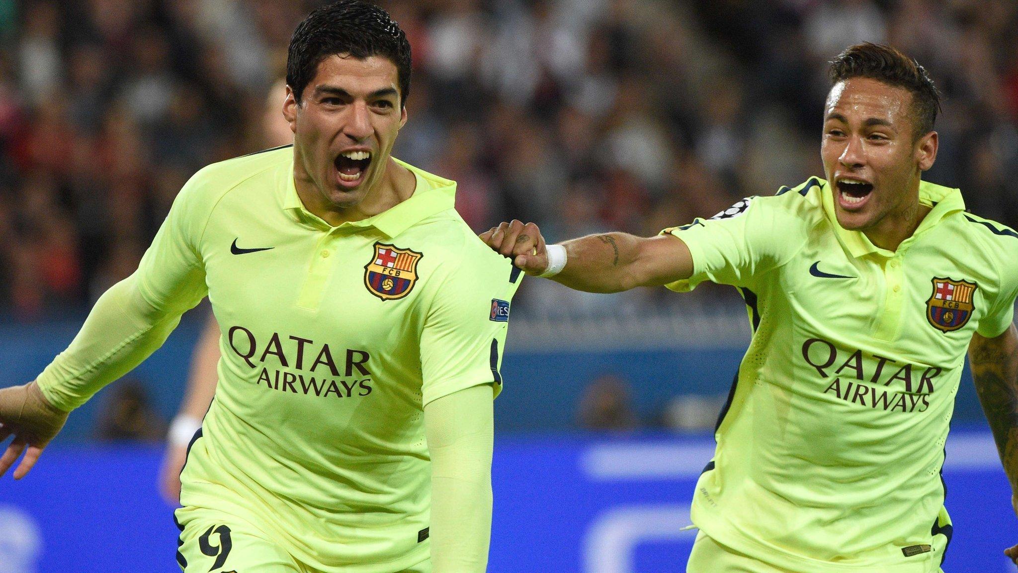 Luis Suarez celebrates