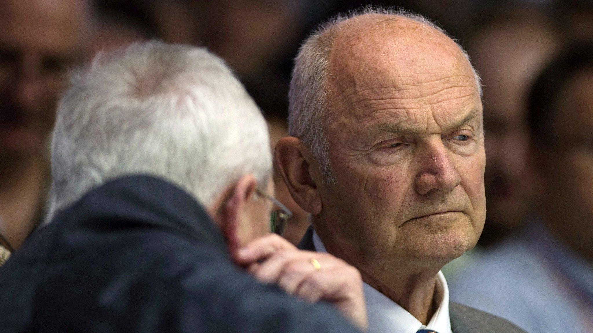 Ferdinand Piech listening to a speech by Martin Winterkorn (10 September 2013)