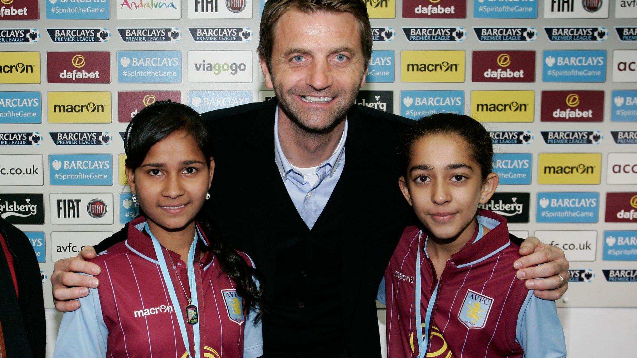 Pratibha Singh (l), Tim Sherwood and Aveka Singh