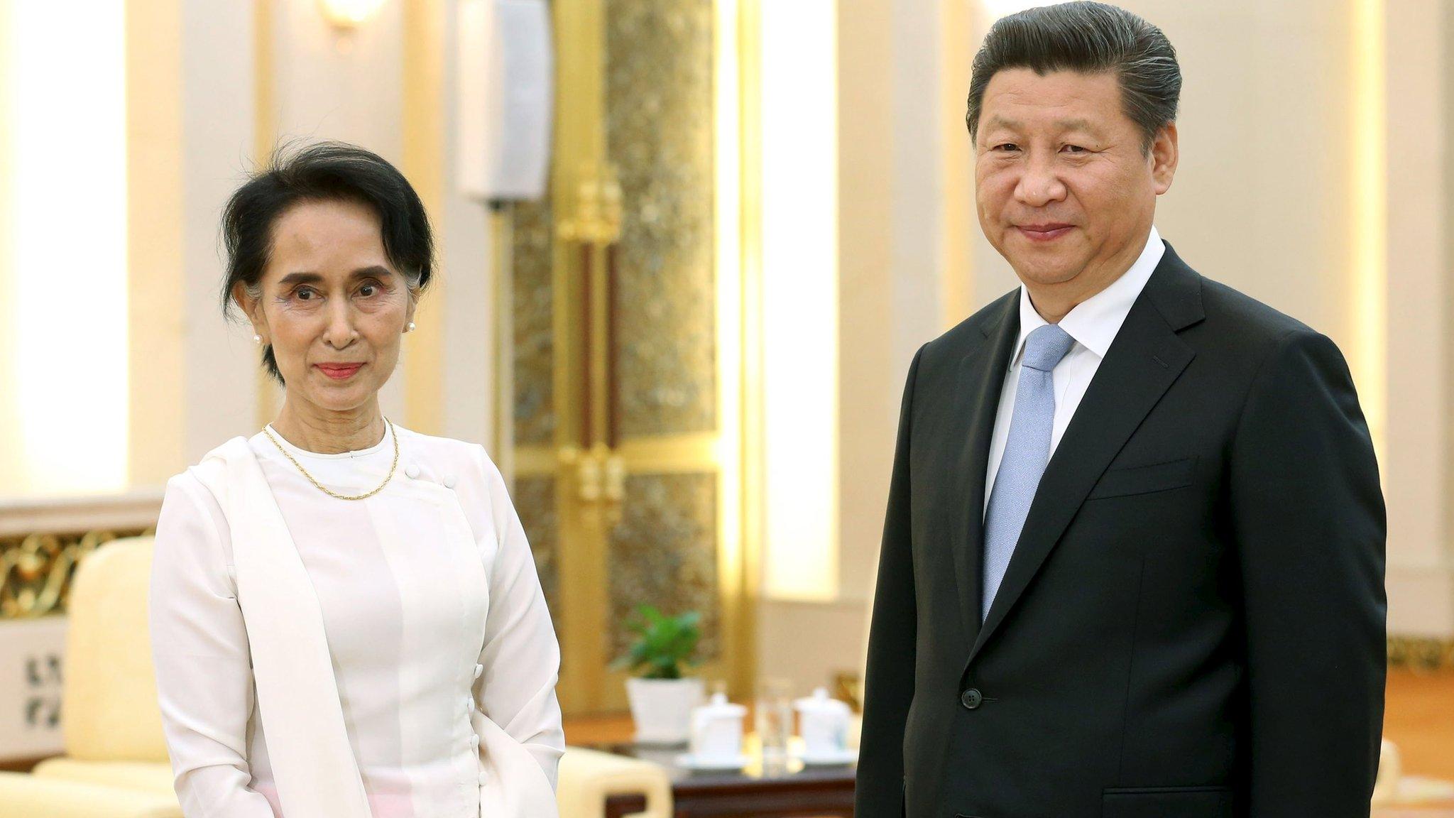 Aung San Suu Kyi and Xi Jinping in Beijing on 11 June 2015