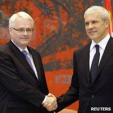 President Josipovic of Croatia (l) and President Tadic of Serbia (r) 18 July 2010