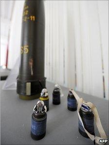 A cluster bomb and its bomblets at a decommissioning facility near Luebben (2009)