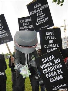 Oxfam protesters at Bonn conference 31.5.10