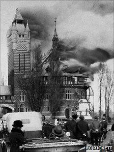 Shakespeare Memorial Theatre fire in 1926