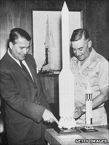 Wernher von Braun (L) at Redstone Arsenal, Alabama, 15th July 1959