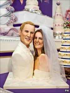 Cake depicting Prince William and Kate Middleton