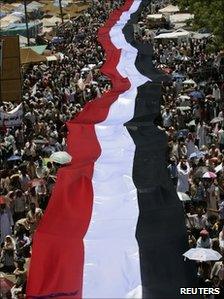 Anti-government protesters in Taiz, 22 April