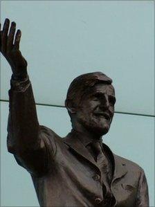 Jimmy Hill unveiled his own statue at Coventry's Ricoh Arena