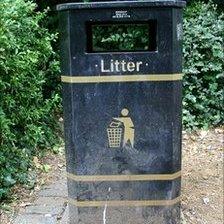 Litter bin in park