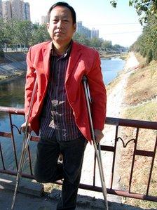 Activist Liu Li was beaten up in Chen Guangcheng's village