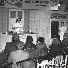 Ministry of Food recipe advice session in 1940s