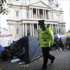 Camp outside St Paul's Cathedral