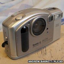 Kodak DC210 - photo courtesy of Andrew Barnett, KrazyBee on Flickr