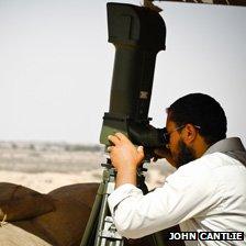 Rebel fighter using sophisticated range-finder