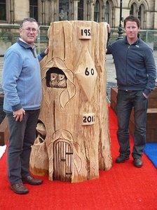 Tim and Andy Burgess with their Oak Leaf Throne