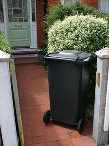 Wheelie bin