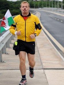 Eddie Izzard, Marathon Man (2009)