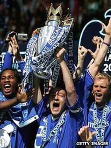 John Terry lifts the Premier League trophy in 2005