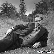 Dylan Thomas relaxing outside