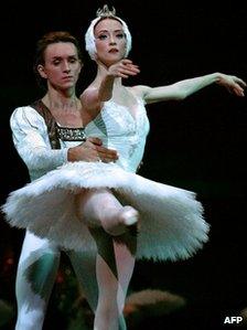 Svetlana Lunkina and Dmitri Gudanov