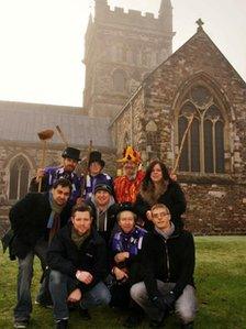Wimborne Folk Festival committee