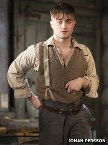 Daniel Radcliffe (Billy) photo by Johan Persson