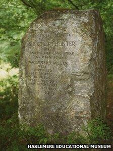 Memorial stone