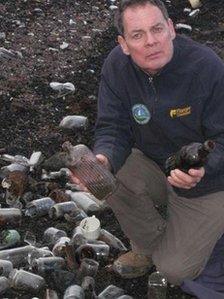 Coastal ranger at Bagillt shore, Flintshire