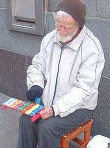 Frank Robinson playing his xylophone