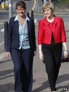 Plaid Cymru leader Leanne Wood and Deputy First Minister of Scotland Nicola Sturgeon, campaigning for a Yes vote in Glasgow