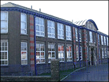 St Ninian's High School - picture courtesy of manxscenes.com