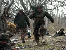 Indian soldiers in Kashmir