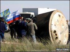 Soyuz-17 lands in Kazakhstan