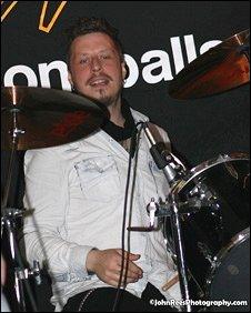 Stuart Cable at his 40th birthday party. Photo: JohnReesPhotography.com