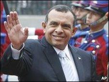 Honduran President Porfirio Lobo on a visit to Peru on 26 May